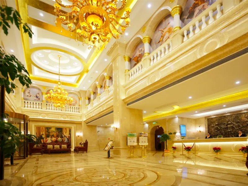 Vienna International - Pudong Airport Free Trade Zone - Free Shuttle Bus To Pvg Airport And Land Shanghai
