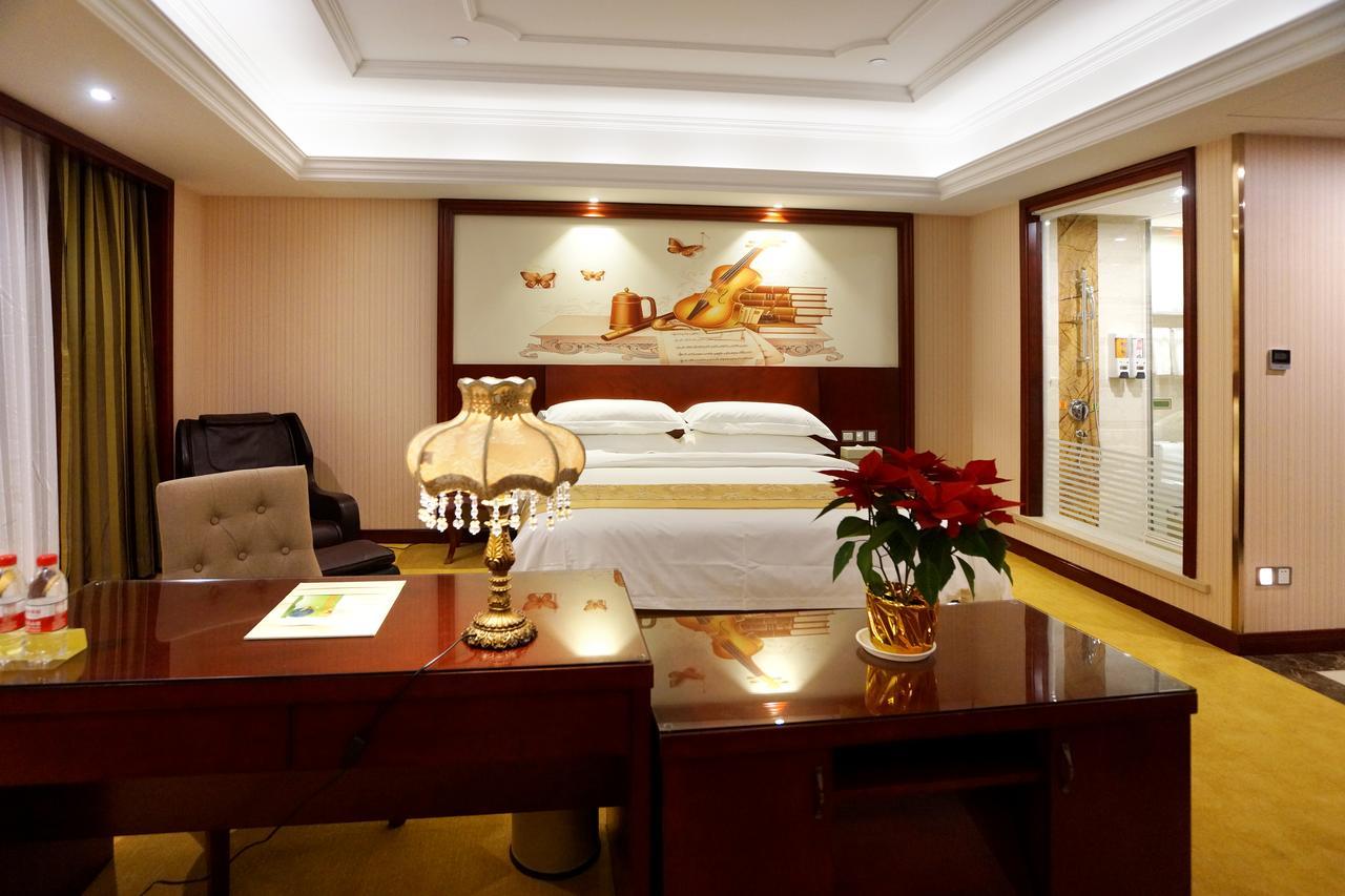 Vienna International - Pudong Airport Free Trade Zone - Free Shuttle Bus To Pvg Airport And Land Hotel