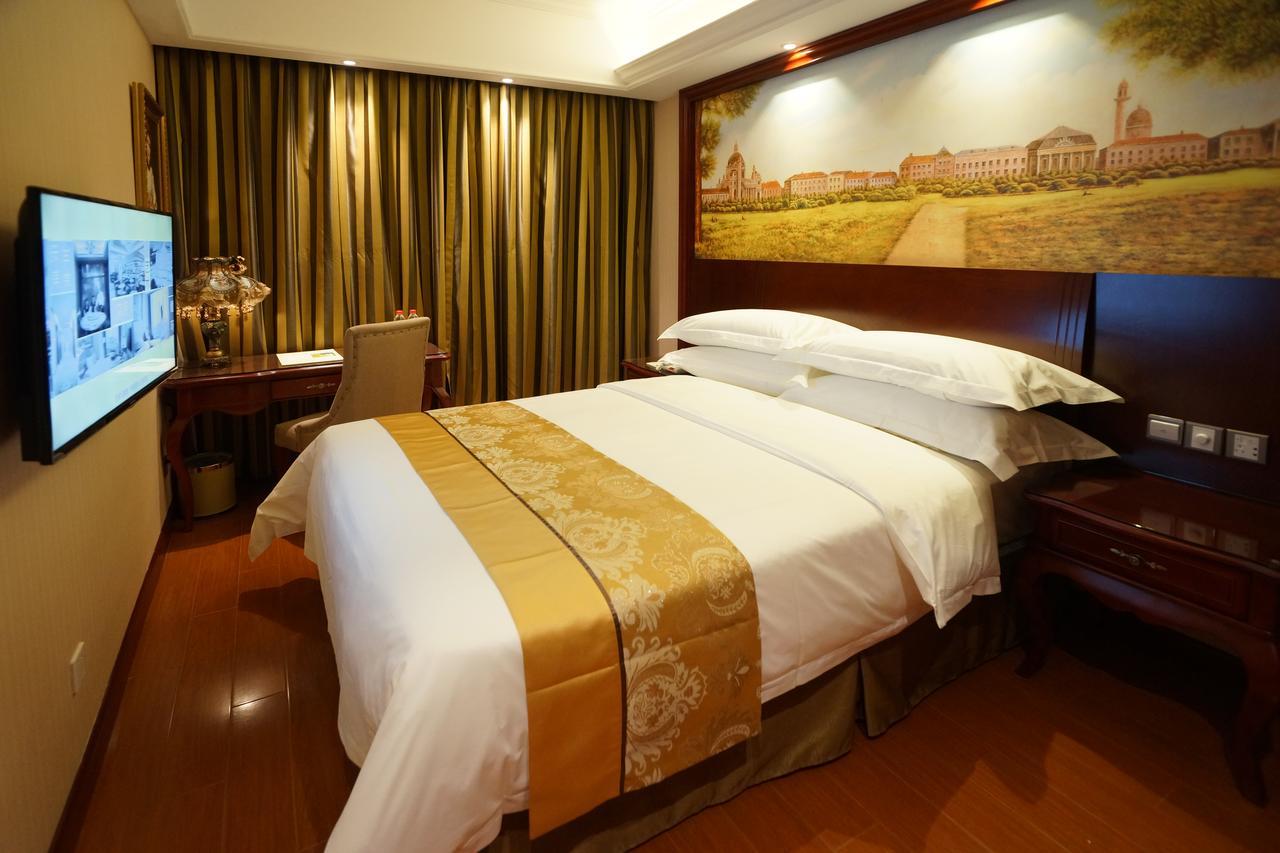 Vienna International - Pudong Airport Free Trade Zone - Free Shuttle Bus To Pvg Airport And Land Hotel