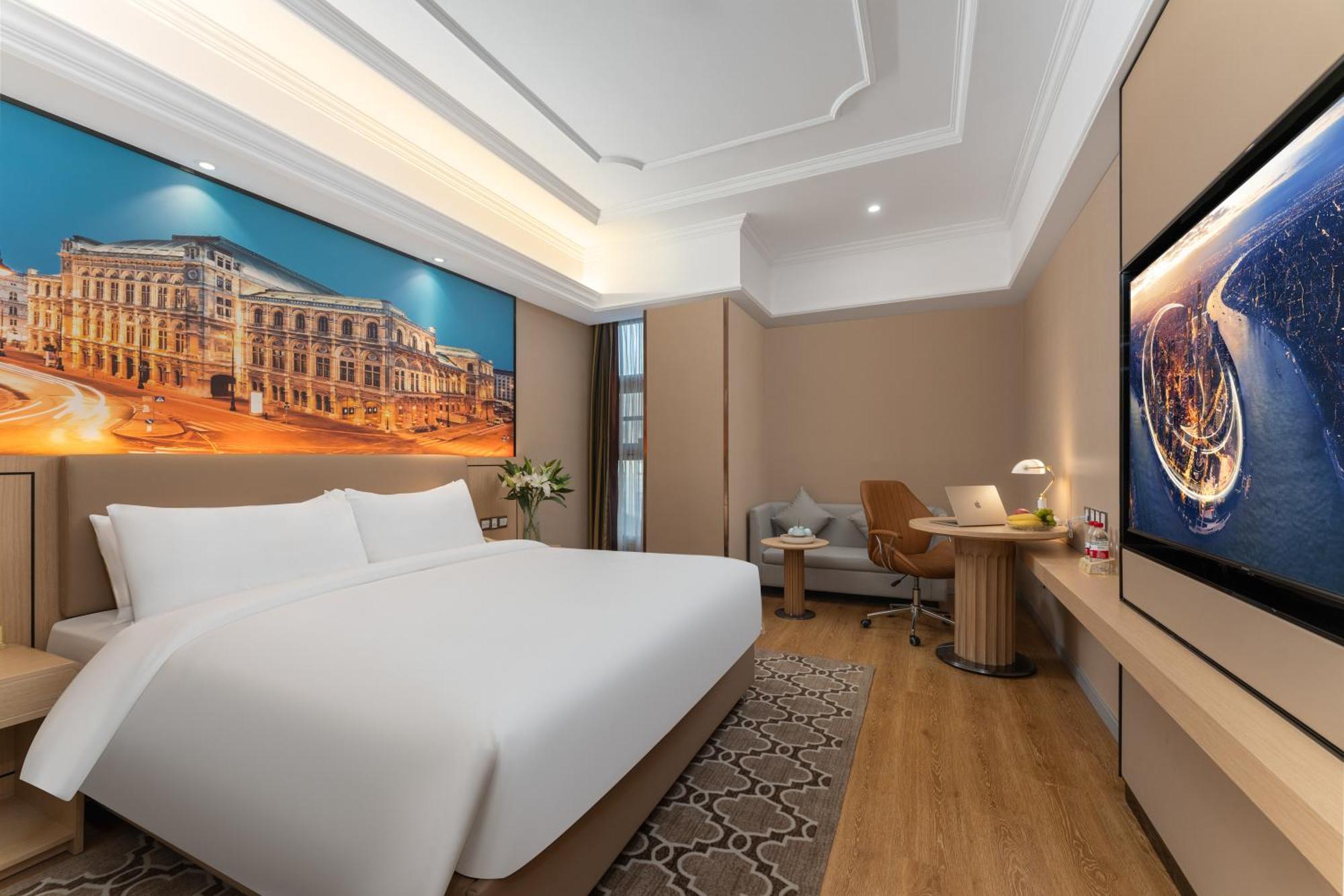 Viana International Hotel: Airport And Free Trade Zone With Shuttle Service Hotel