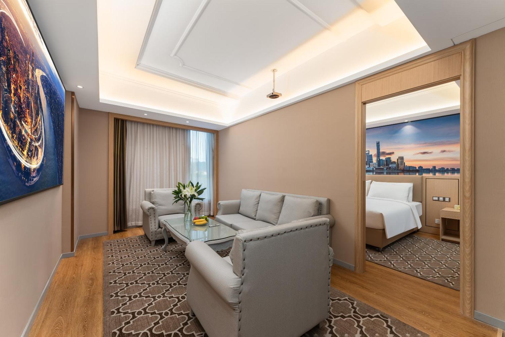Viana International Hotel: Airport And Free Trade Zone With Shuttle Service Xangai
