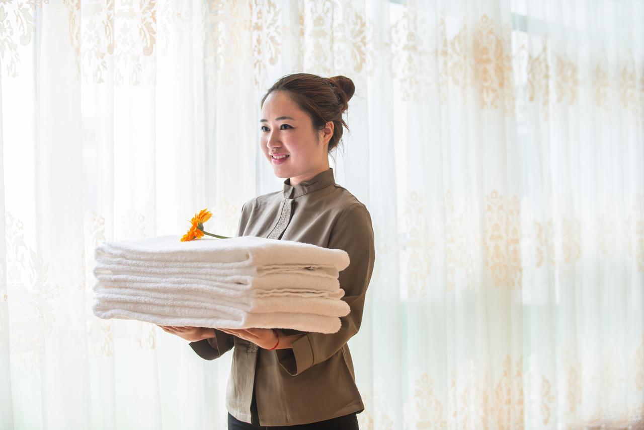 Viana International Hotel: Airport And Free Trade Zone With Shuttle Service